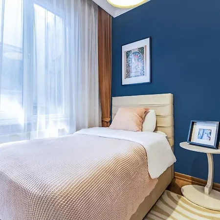 Stylish And Centrally Located Flat In Sisli アパート イスタンブール